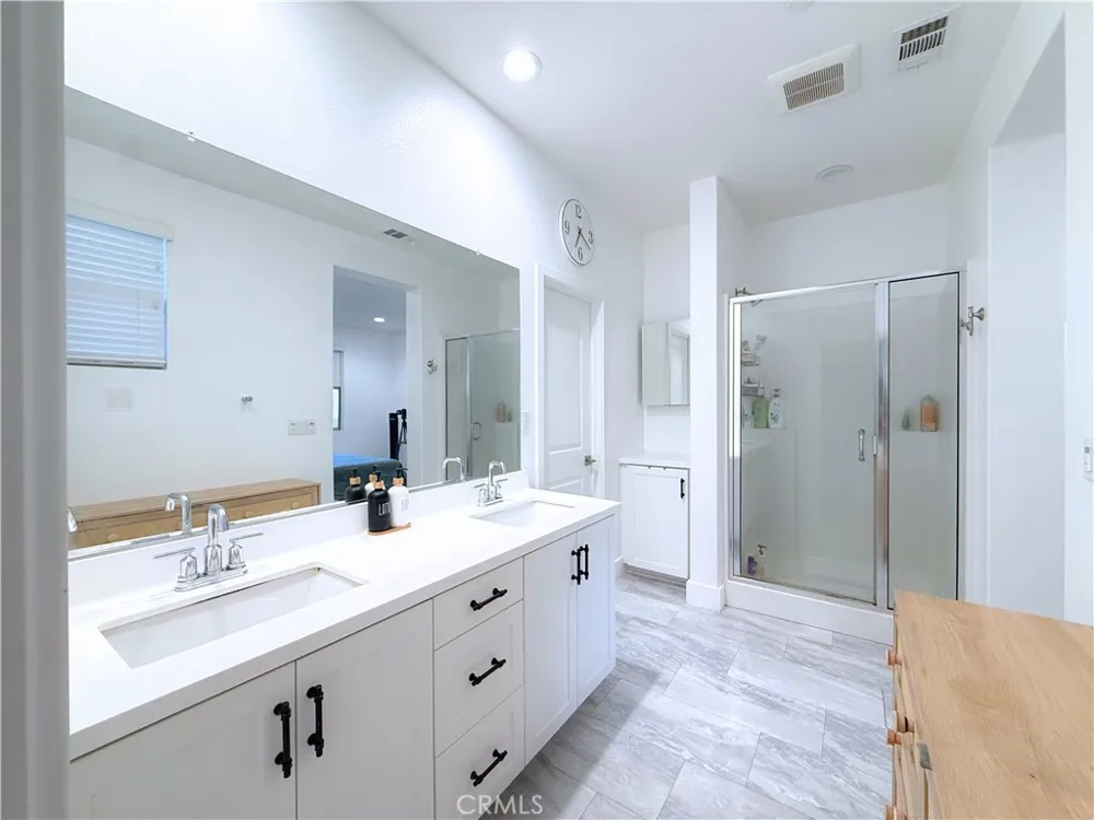 4172 Horvath #102 Corona, CA 92883