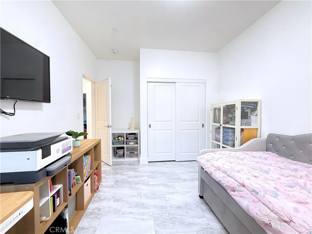 4172 Horvath #102 Corona, CA 92883