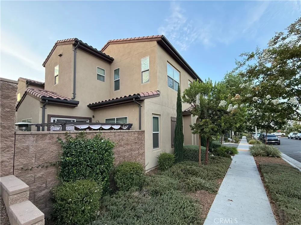 4172 Horvath #102 Corona, CA 92883