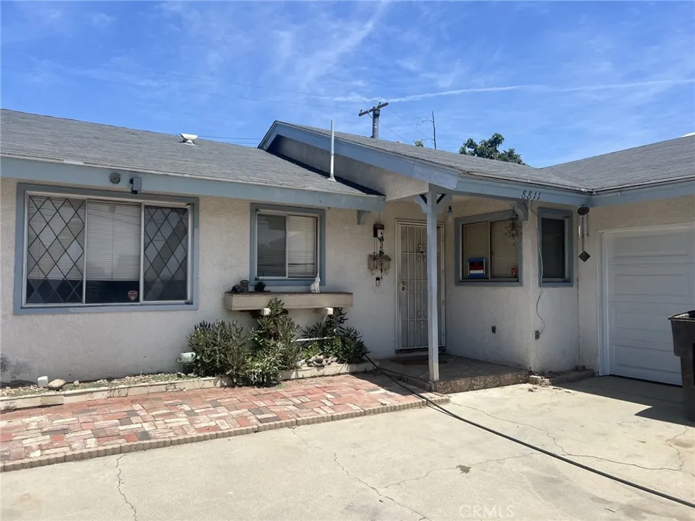 8811 California Riverside, CA 92503