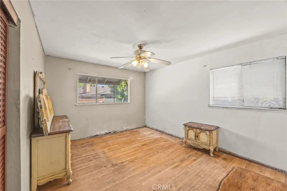 8811 California Riverside, CA 92503