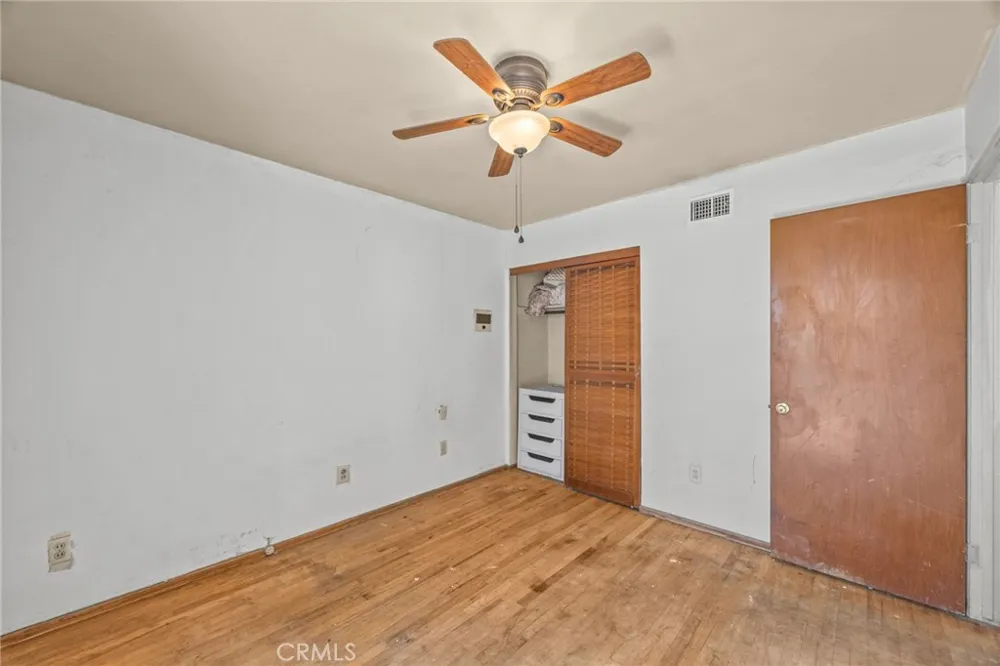 8811 California Riverside, CA 92503