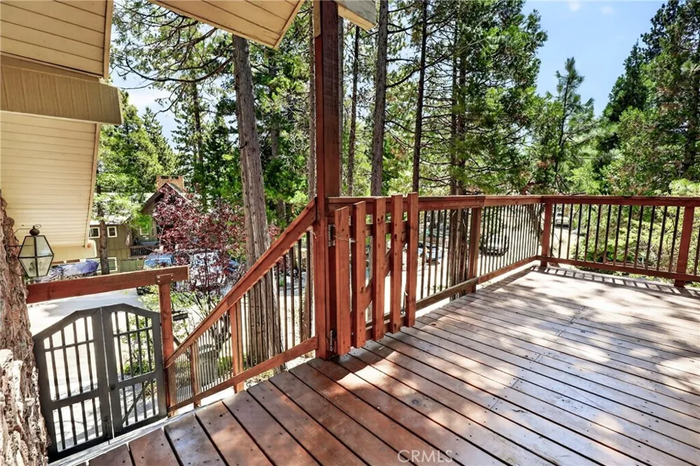 27427 Pinewood Lake Arrowhead, CA 92352
