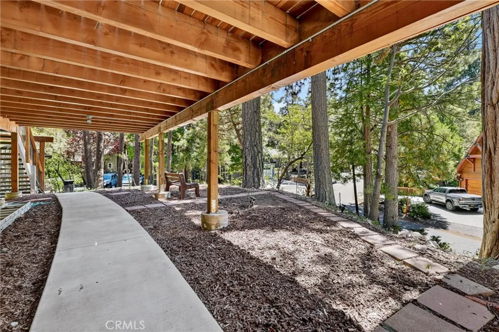 27427 Pinewood Lake Arrowhead, CA 92352