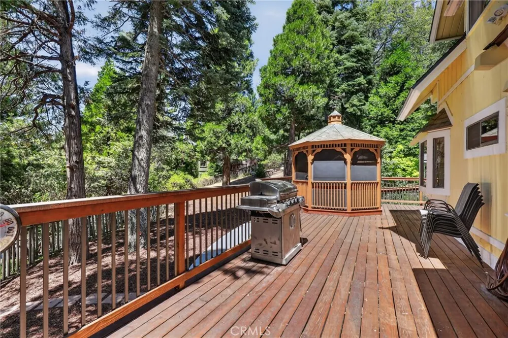 27427 Pinewood Lake Arrowhead, CA 92352