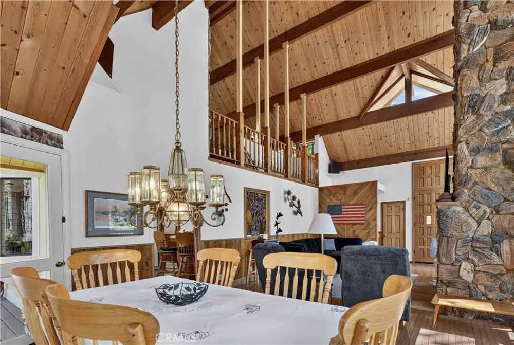 27427 Pinewood Lake Arrowhead, CA 92352