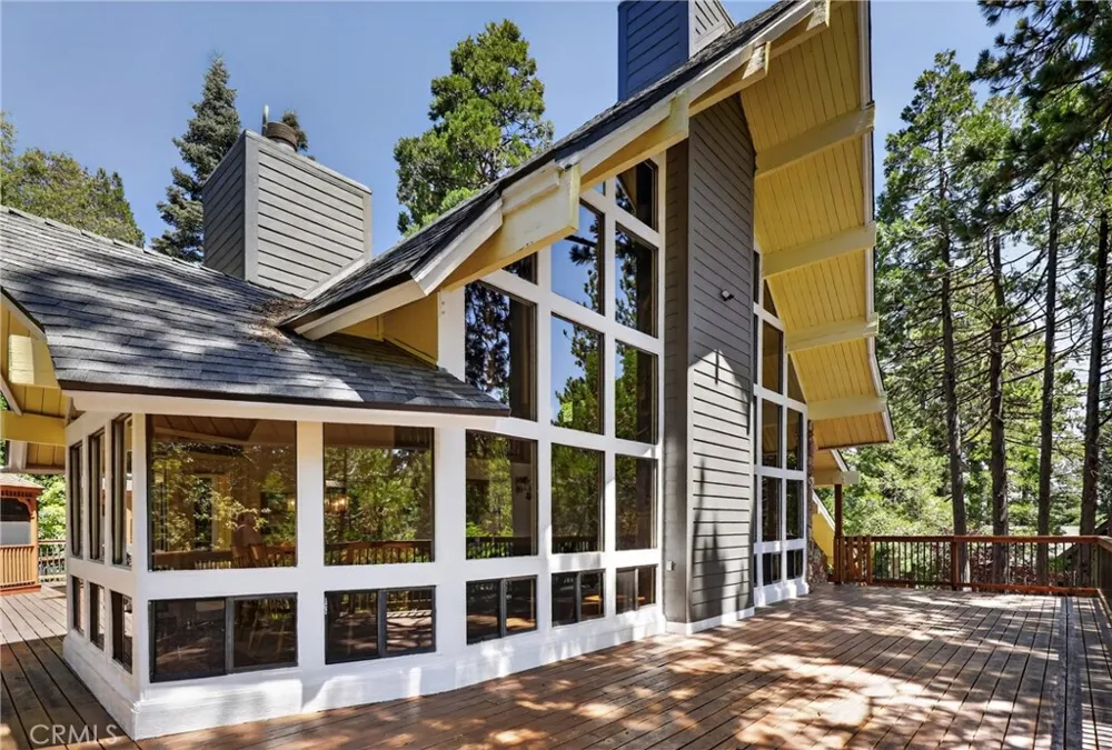 27427 Pinewood Lake Arrowhead, CA 92352
