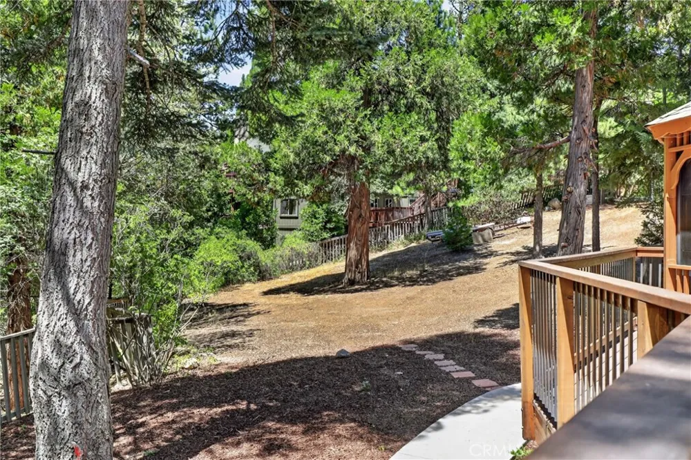27427 Pinewood Lake Arrowhead, CA 92352
