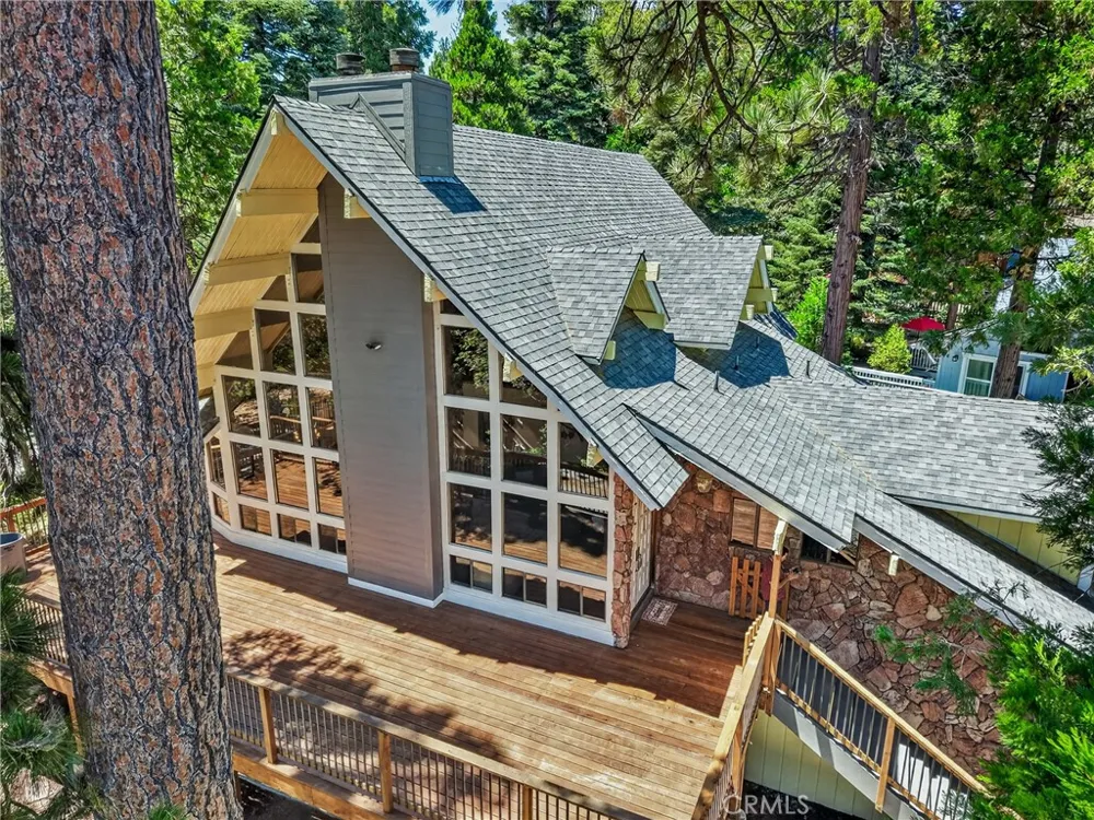 27427 Pinewood Lake Arrowhead, CA 92352