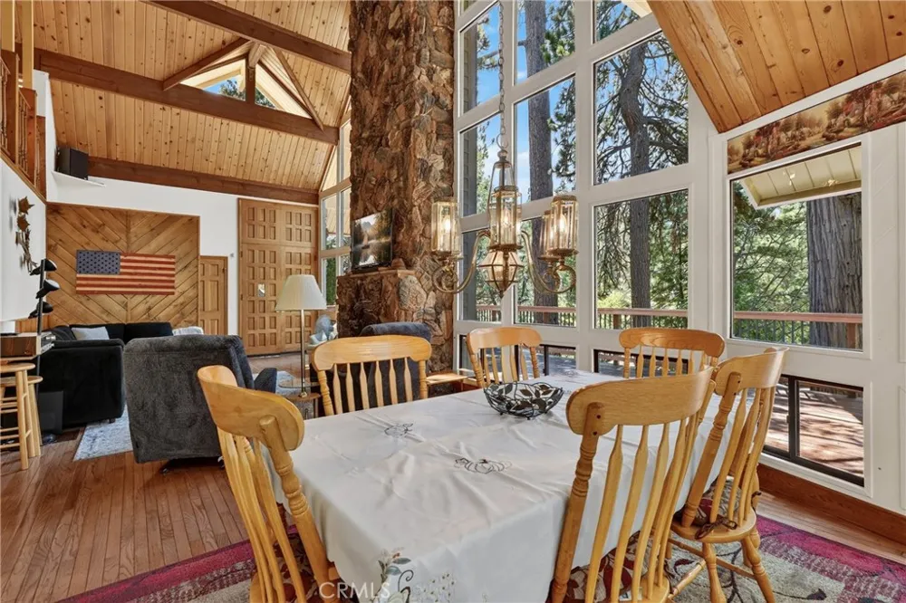 27427 Pinewood Lake Arrowhead, CA 92352