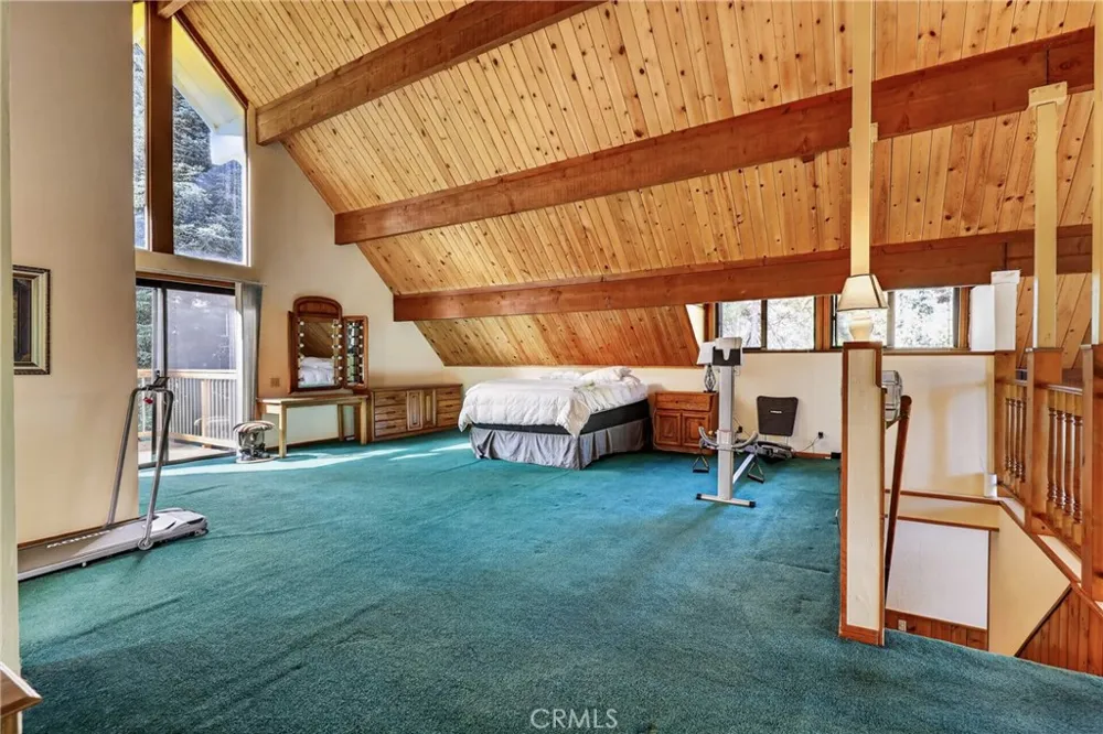 27427 Pinewood Lake Arrowhead, CA 92352