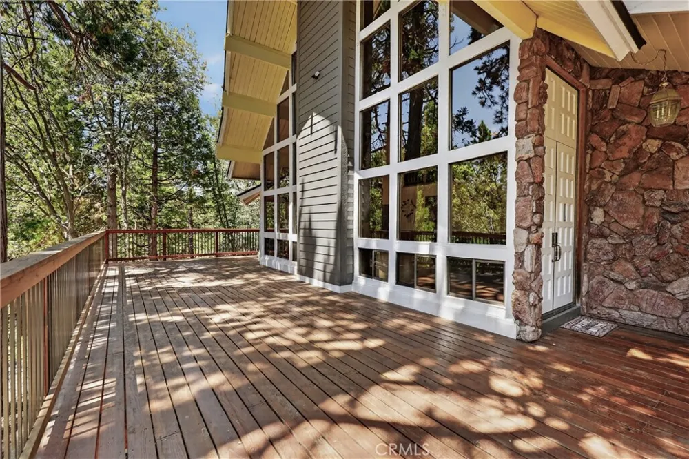27427 Pinewood Lake Arrowhead, CA 92352