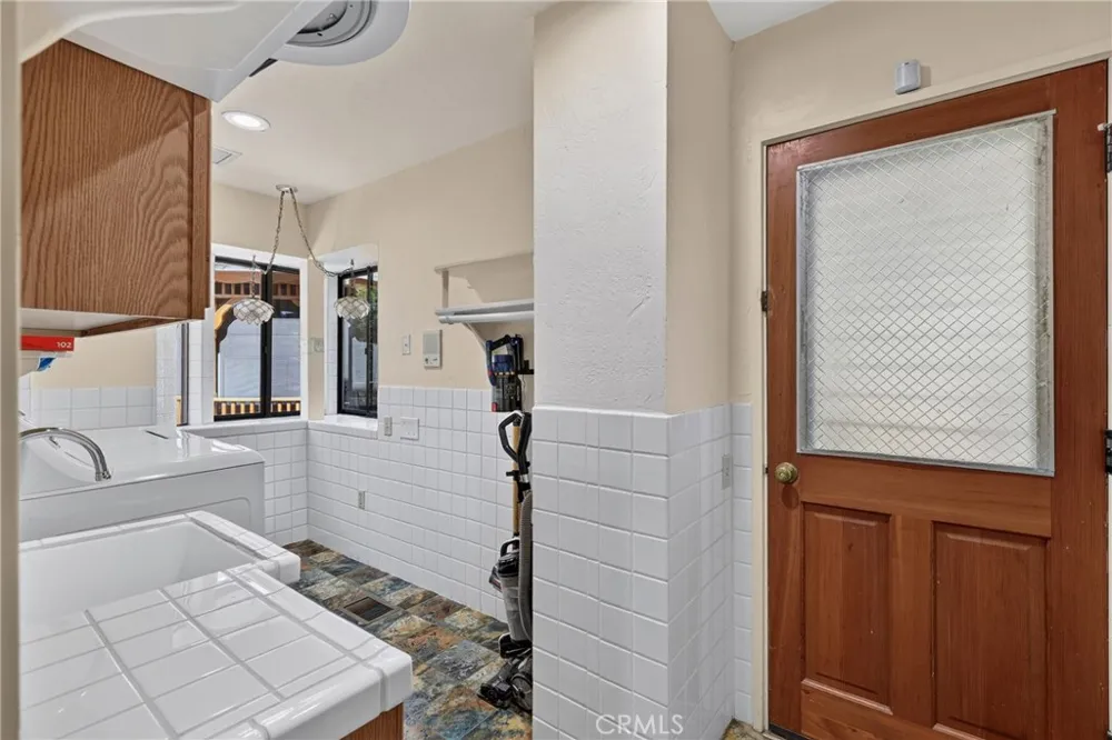 27427 Pinewood Lake Arrowhead, CA 92352