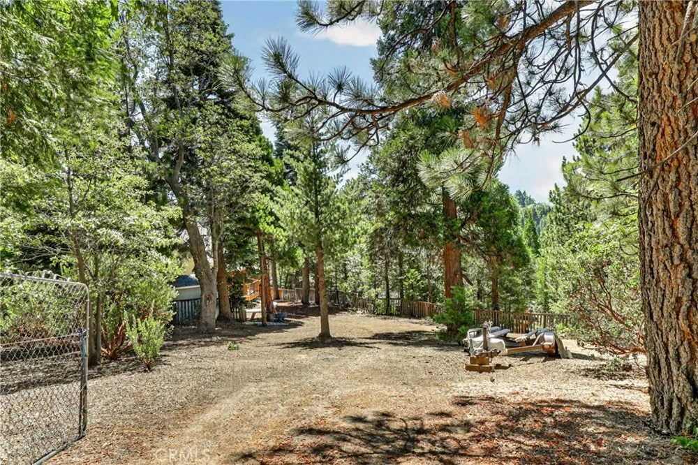 27427 Pinewood Lake Arrowhead, CA 92352