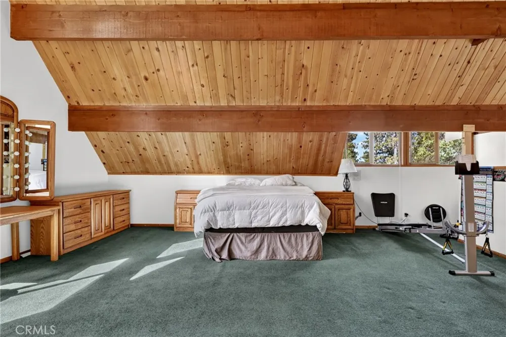 27427 Pinewood Lake Arrowhead, CA 92352