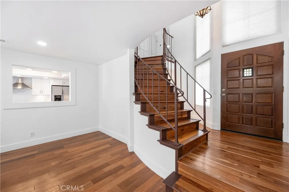 2782 Longwood Court Costa Mesa, CA 92626