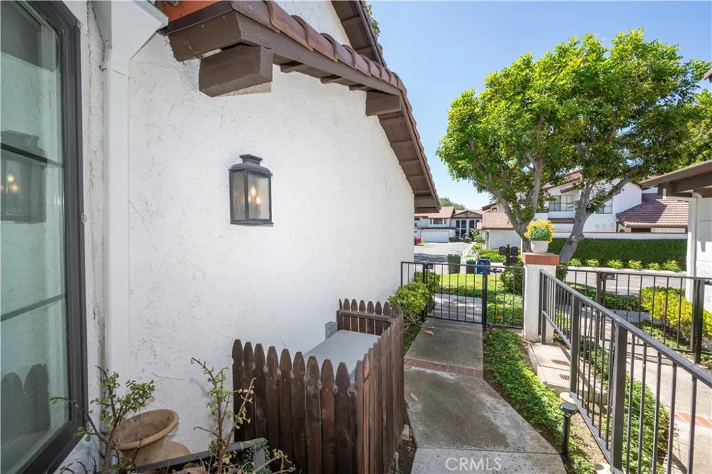 2782 Longwood Court Costa Mesa, CA 92626