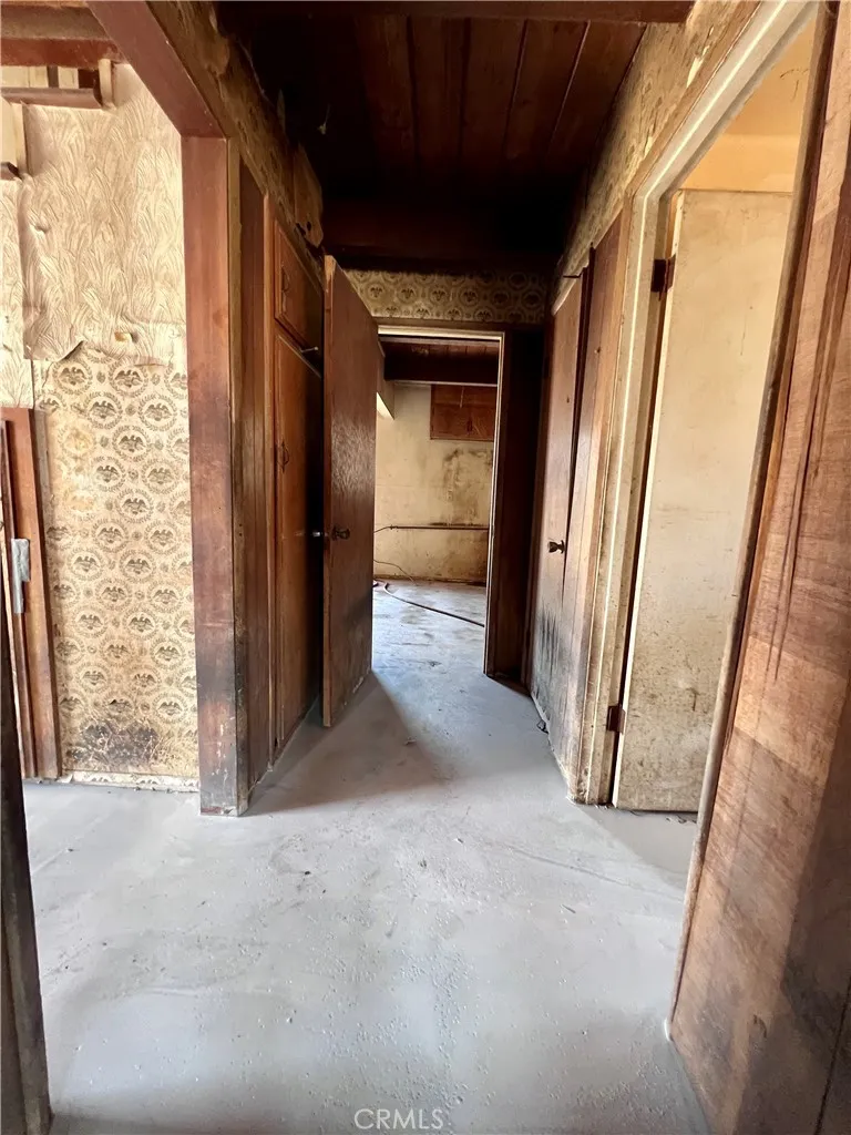736 Sacramento Spring Valley, CA 91977