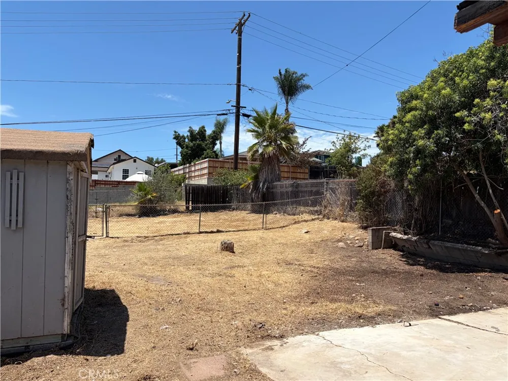 736 Sacramento Spring Valley, CA 91977