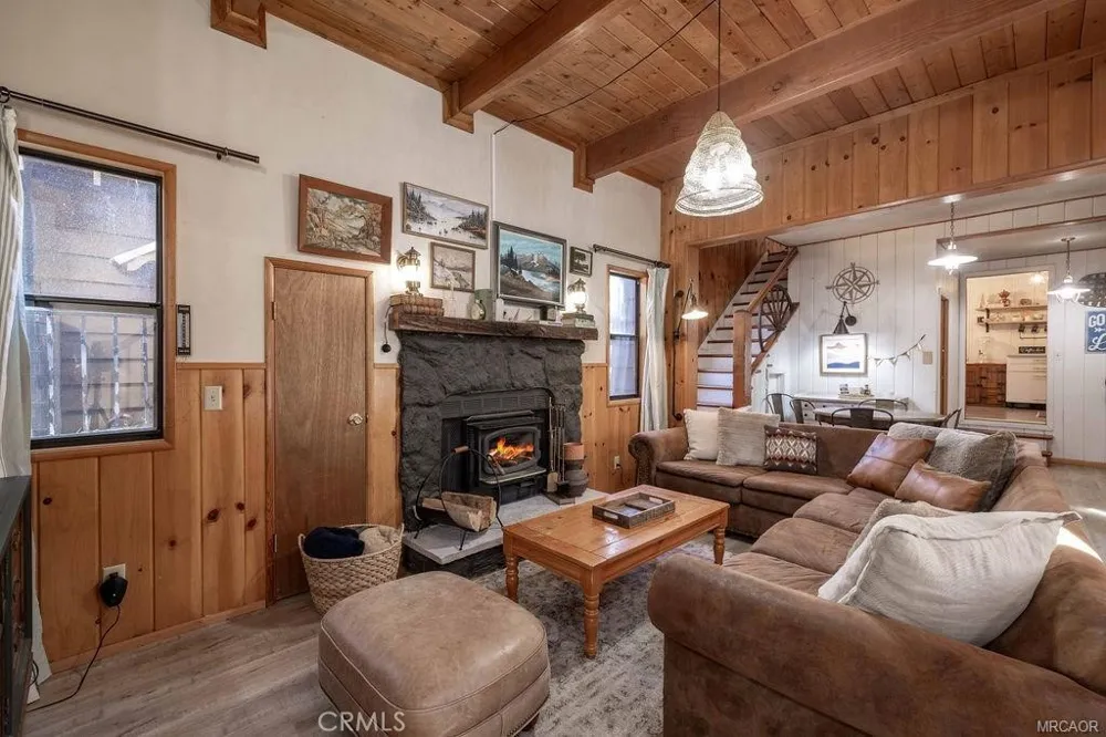 835 Jaybird Lane Big Bear Lake, CA 92315