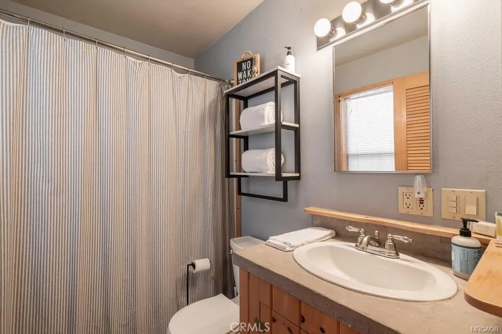 835 Jaybird Lane Big Bear Lake, CA 92315