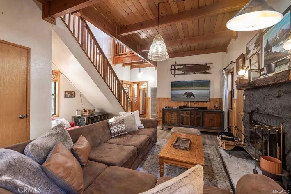835 Jaybird Lane Big Bear Lake, CA 92315