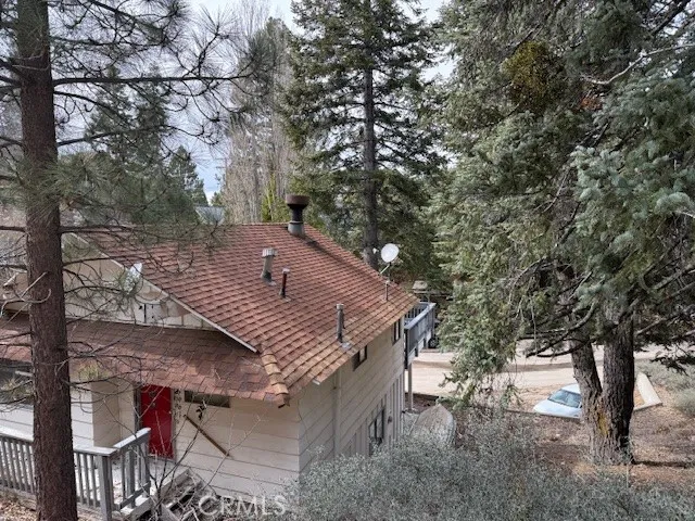 719 Ridge Way Green Valley Lake, CA 92341