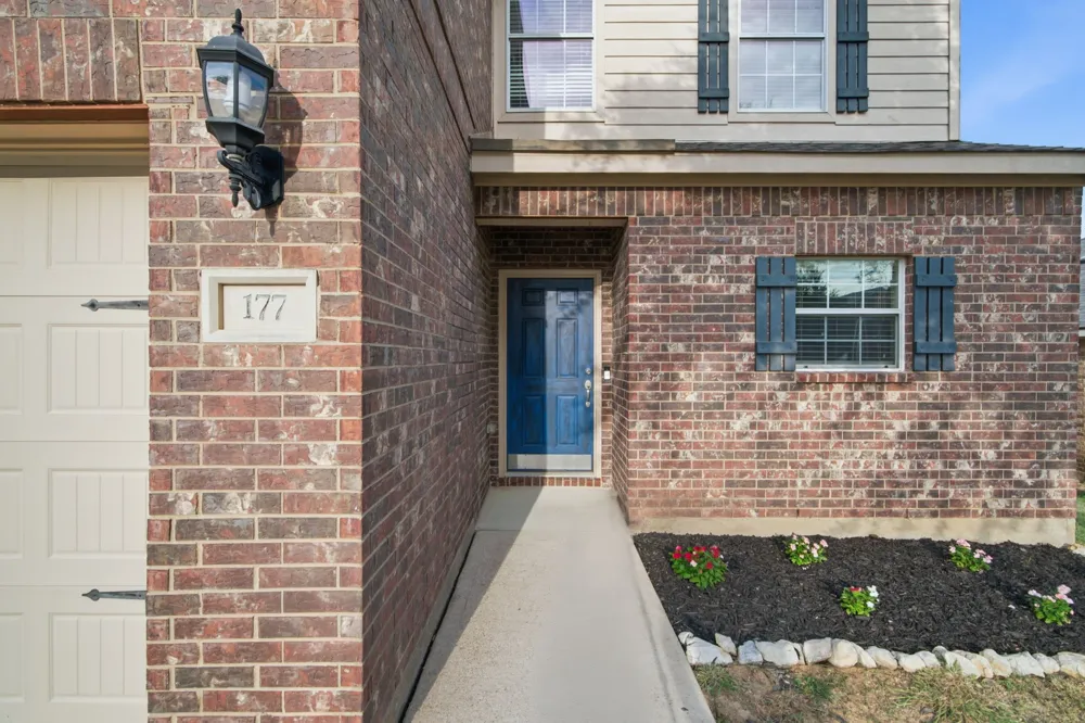 177 Buffalo Ridge Drive Newark, TX 76071