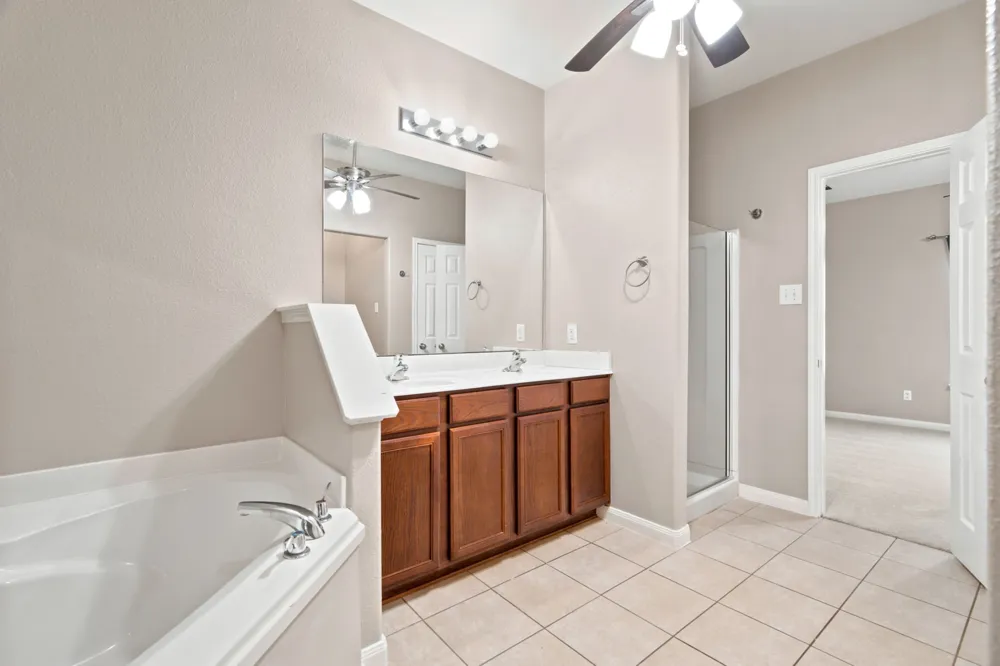 177 Buffalo Ridge Drive Newark, TX 76071