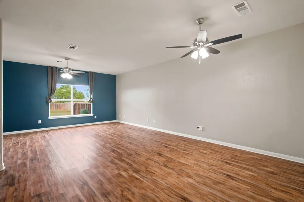 177 Buffalo Ridge Drive Newark, TX 76071