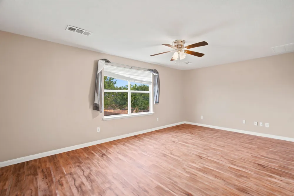 177 Buffalo Ridge Drive Newark, TX 76071