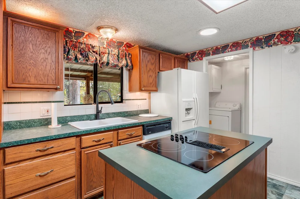 602 Legendary Lane Gun Barrel City, TX 75156