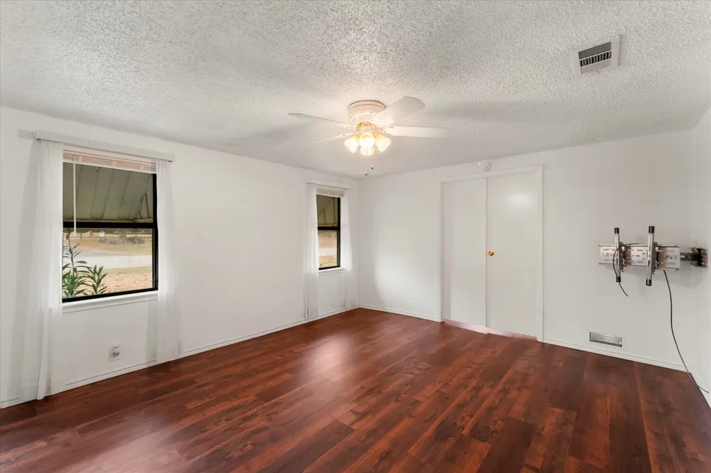 602 Legendary Lane Gun Barrel City, TX 75156