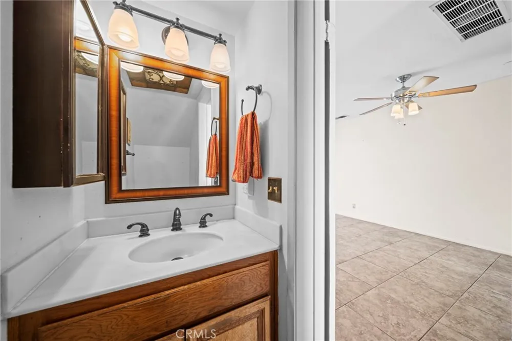 101 Dogwood Aliso Viejo, CA 92656