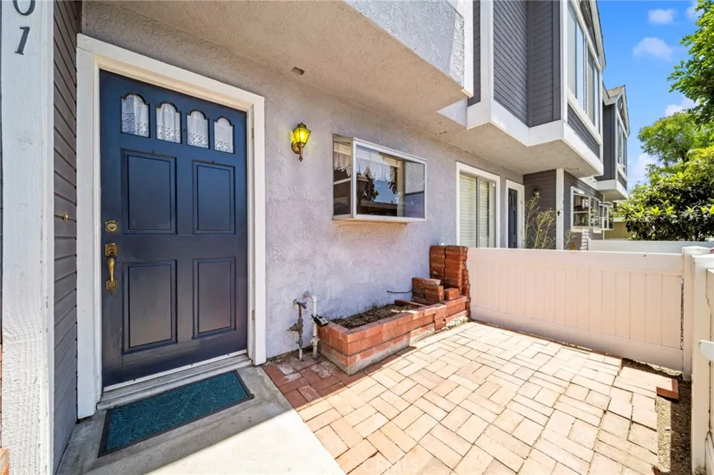 101 Dogwood Aliso Viejo, CA 92656