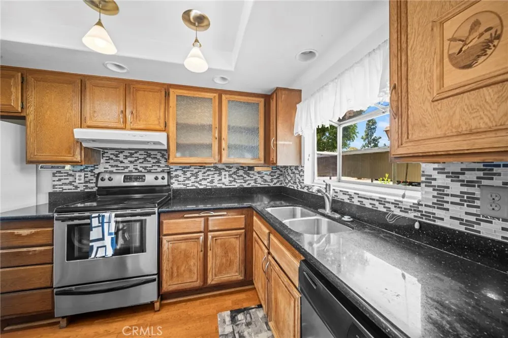 101 Dogwood Aliso Viejo, CA 92656