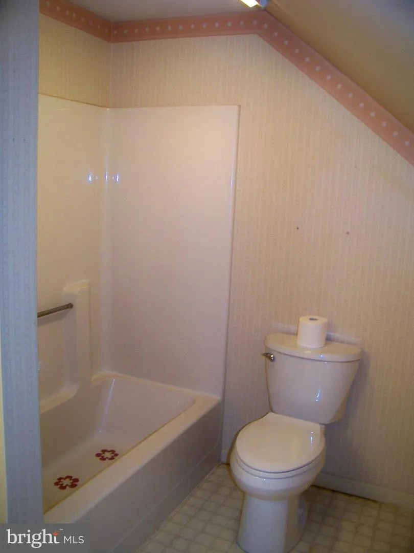 1968 WILDERNESS ROAD Lancaster, PA 17603