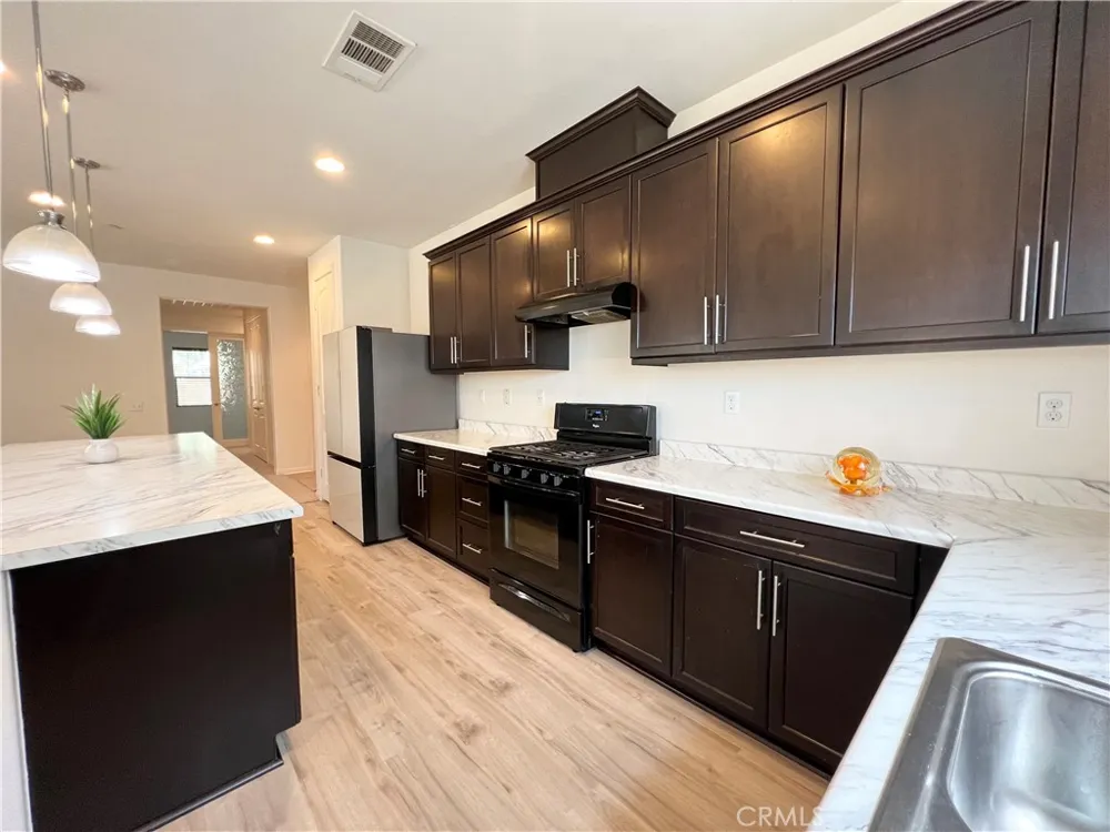 3742 Mulberry Street San Jacinto, CA 92582