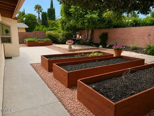 22901 Leadwell Street West Hills, CA 91307
