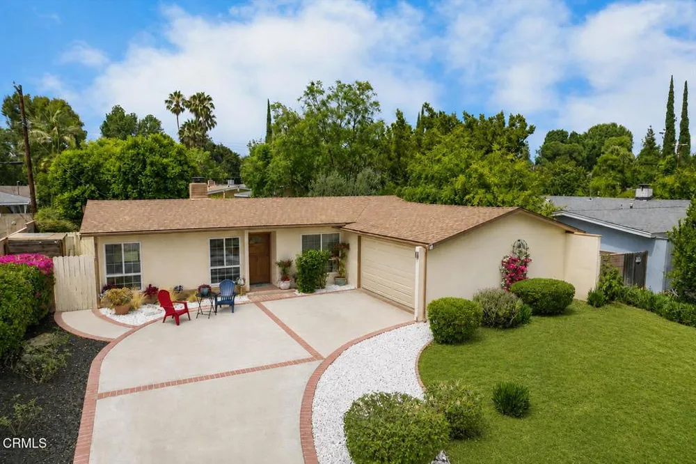 22901 Leadwell Street West Hills, CA 91307