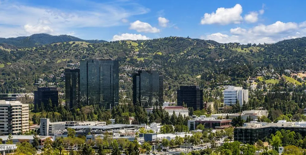 22901 Leadwell Street West Hills, CA 91307
