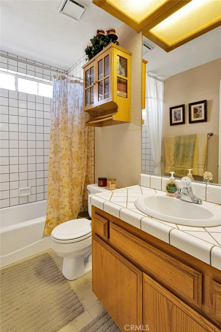 15186 Little Bow Lane Helendale, CA 92342