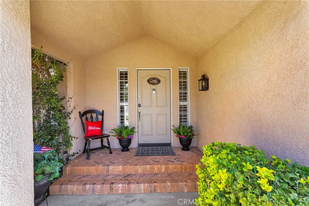 15186 Little Bow Lane Helendale, CA 92342