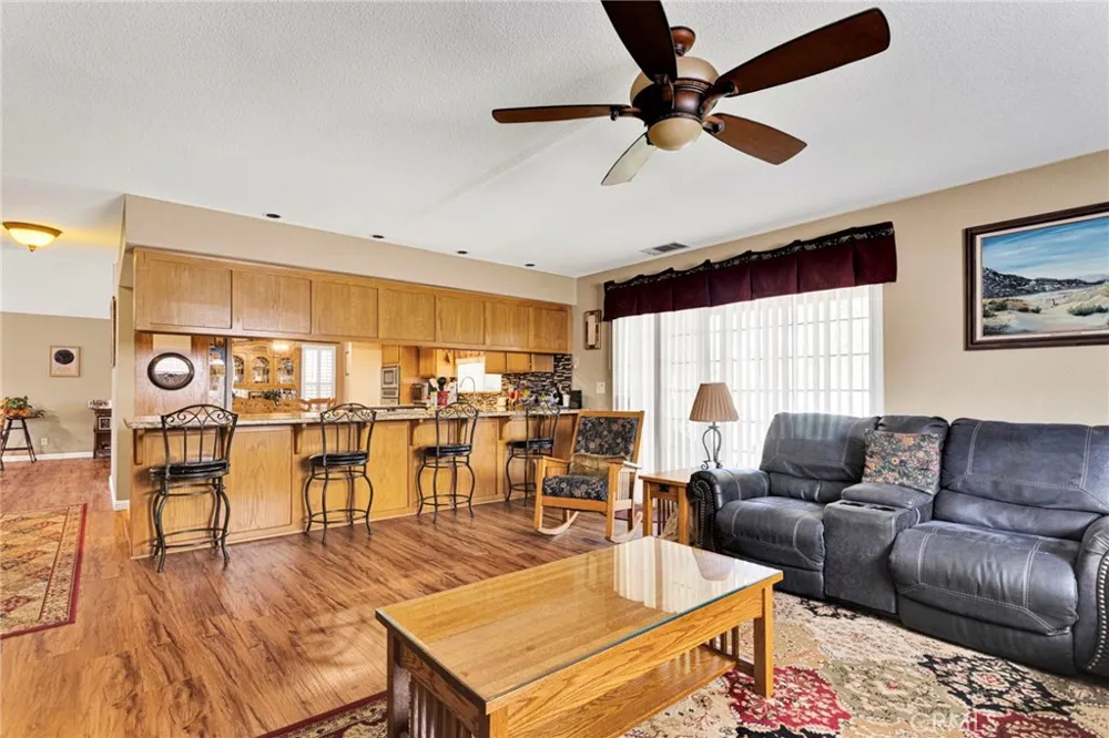15186 Little Bow Lane Helendale, CA 92342