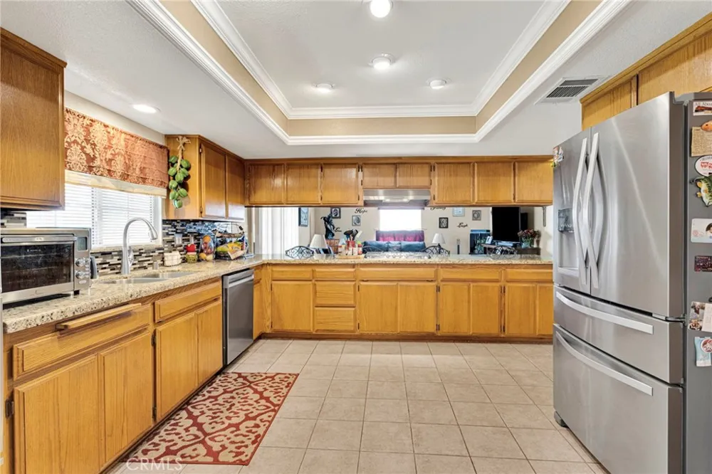 15186 Little Bow Lane Helendale, CA 92342
