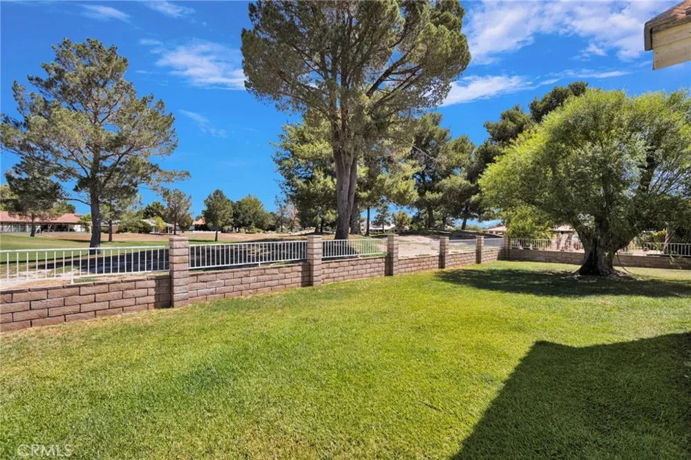 15186 Little Bow Lane Helendale, CA 92342