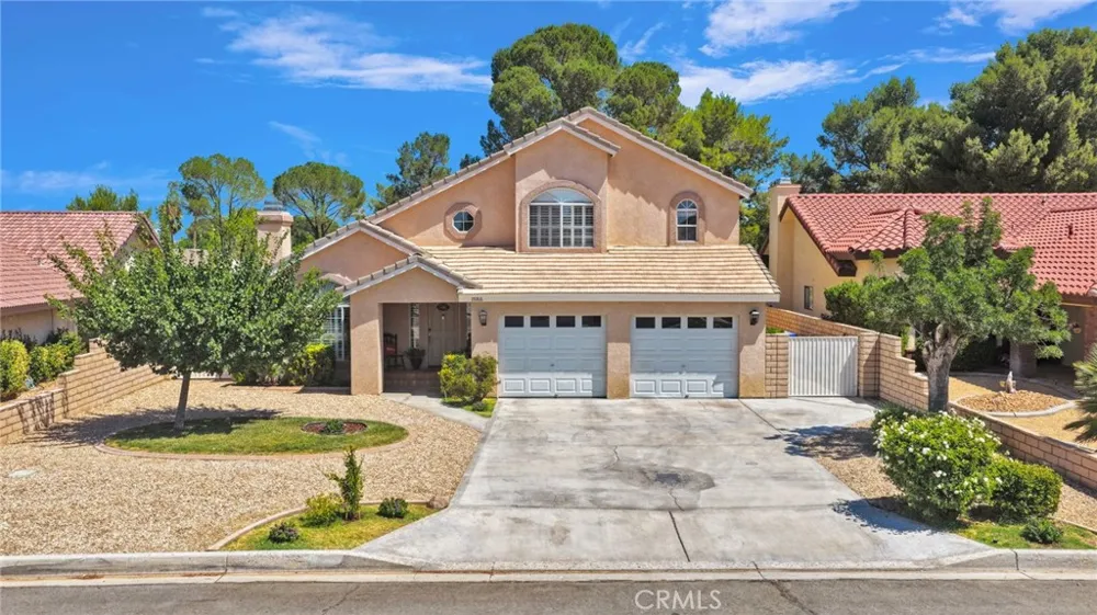 15186 Little Bow Lane Helendale, CA 92342
