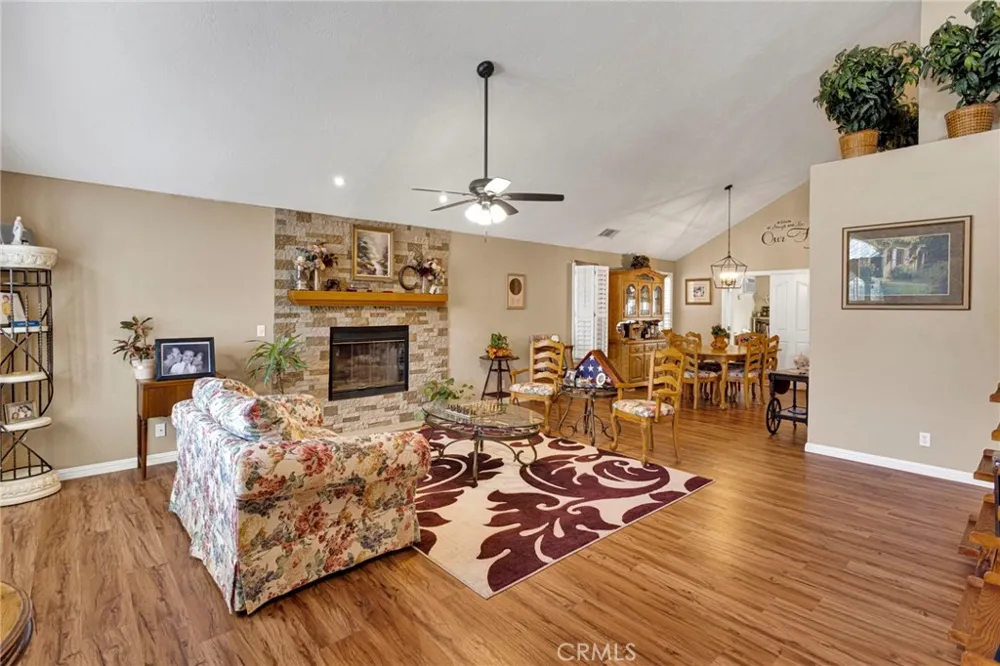 15186 Little Bow Lane Helendale, CA 92342