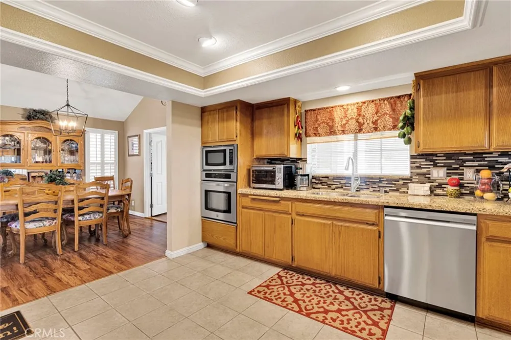 15186 Little Bow Lane Helendale, CA 92342