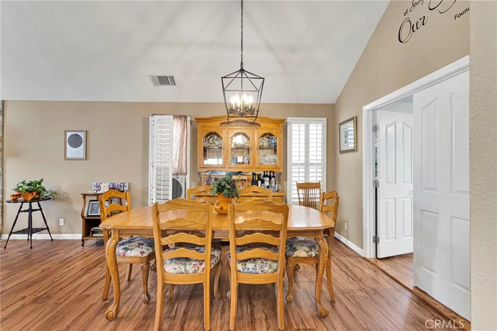 15186 Little Bow Lane Helendale, CA 92342